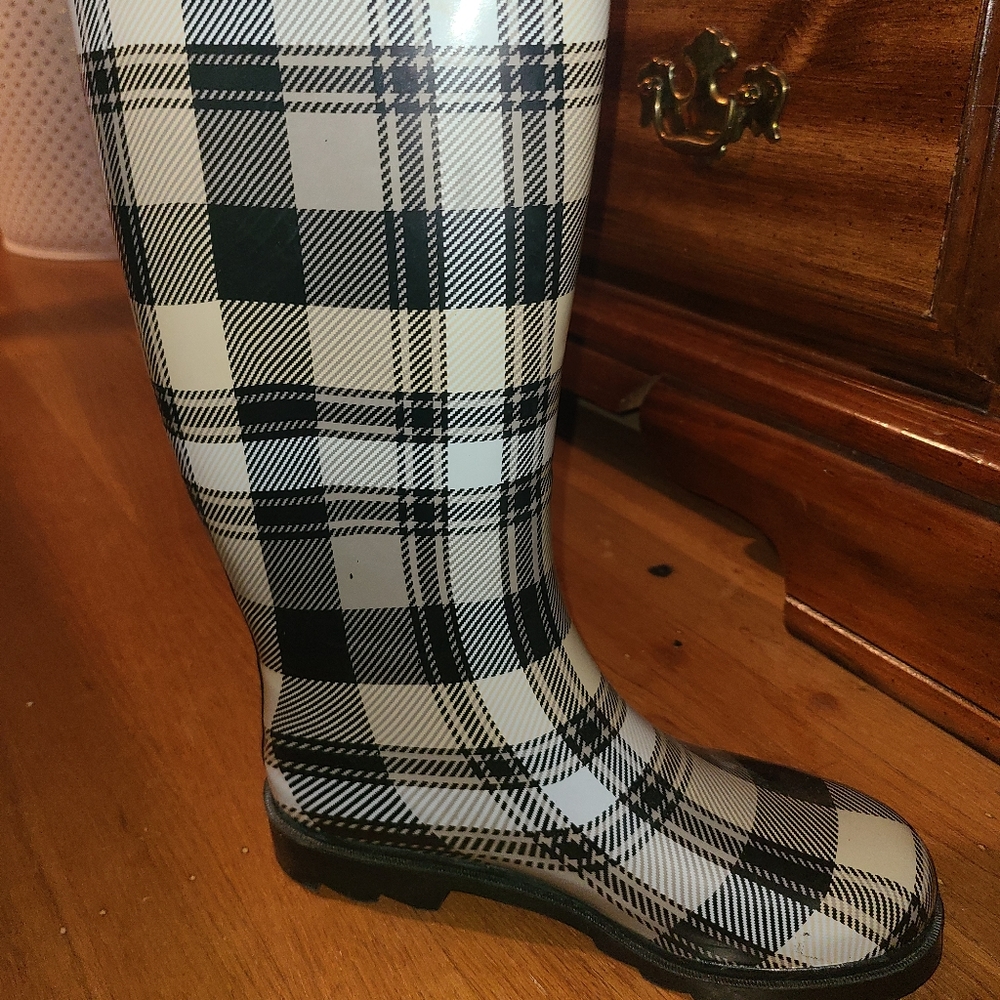 Rain boots